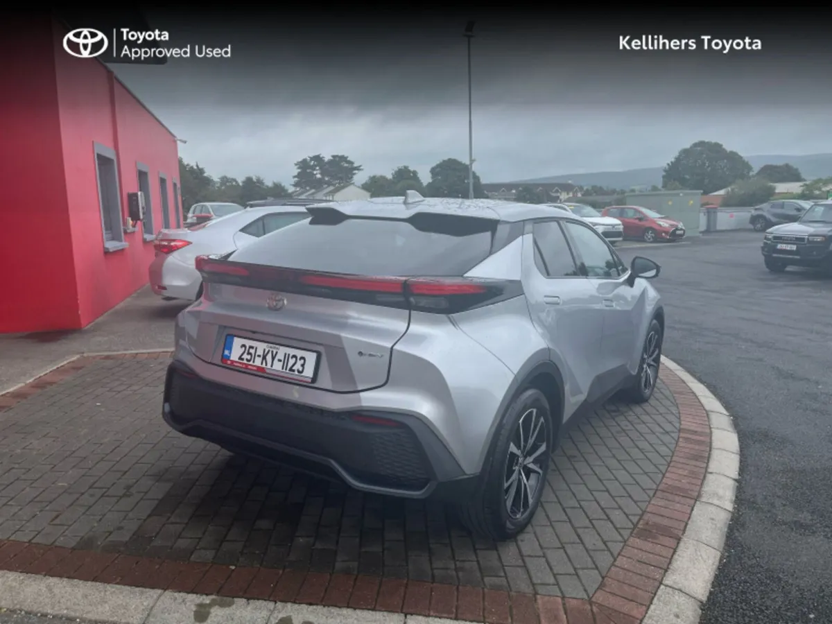 Toyota C-HR C-HR HYBRID SPORT - Image 2