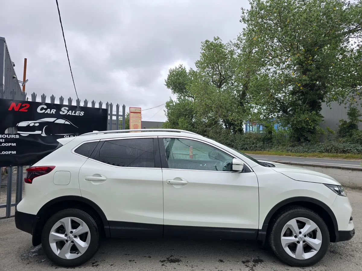 181 Nissan Qashqai 1.2 , LOW MILES, NEW NCT - Image 3