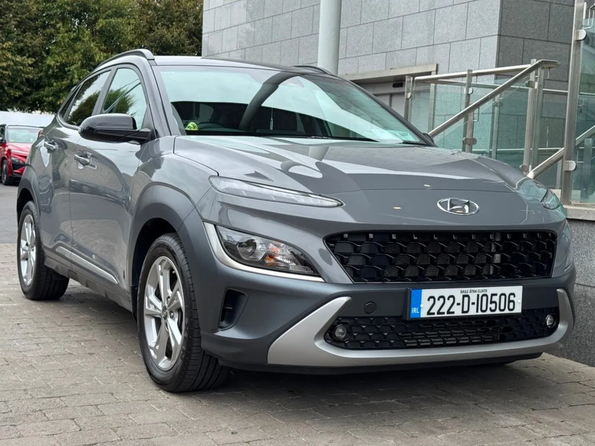 Hyundai Kona 1.0 T-gdi Executive Two Tone Roof - Image 3