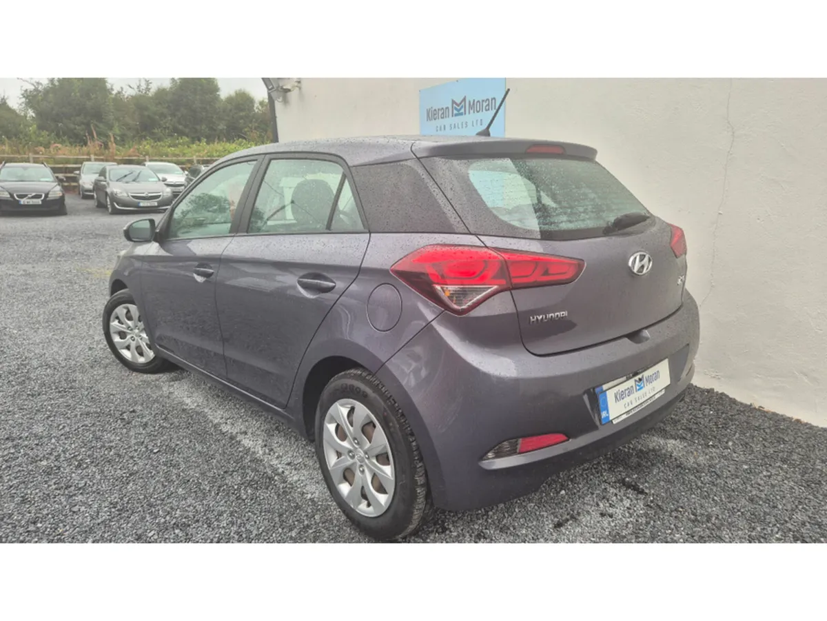 Hyundai i20 5DR - Image 3