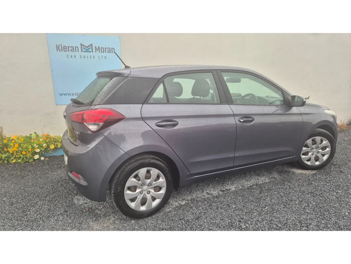 Hyundai i20 5DR - Image 4