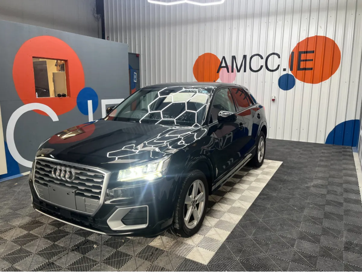 Audi Q2 1.0 TFSI SPORT / 37k KMs / HEATED SEATS , - Image 3