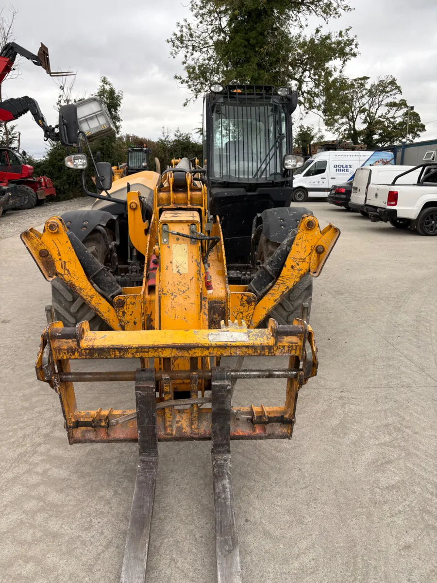 2017 Jcb 540/140 - Image 2