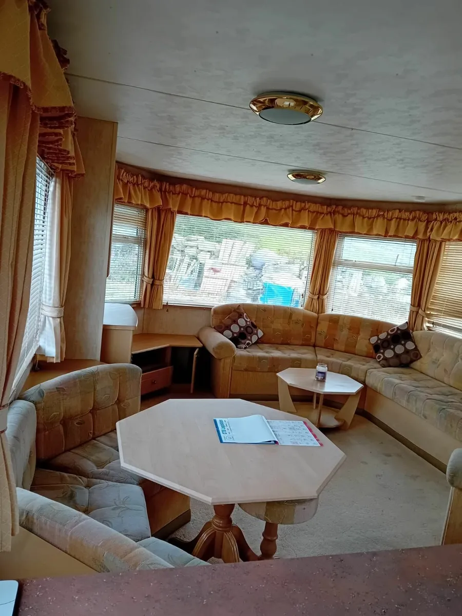 Mobile home - Image 1
