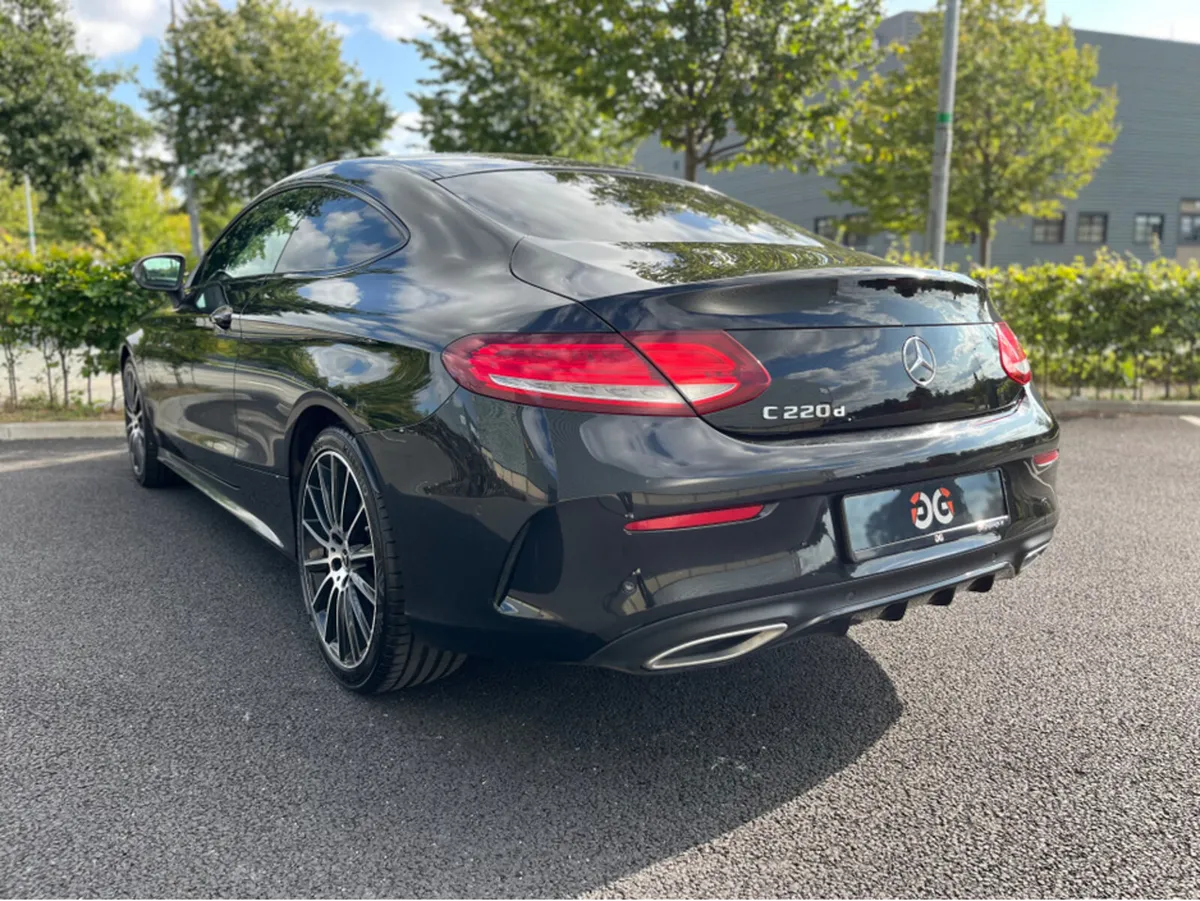 Mercedes-Benz C-Class C220d COUPE AMG SHADOW LINE - Image 3
