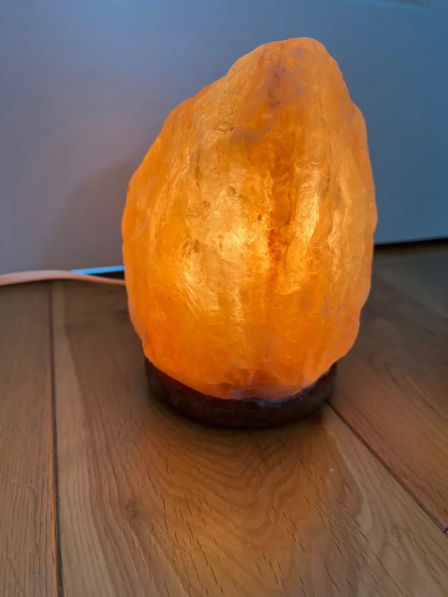 Small salt lamp - Image 1