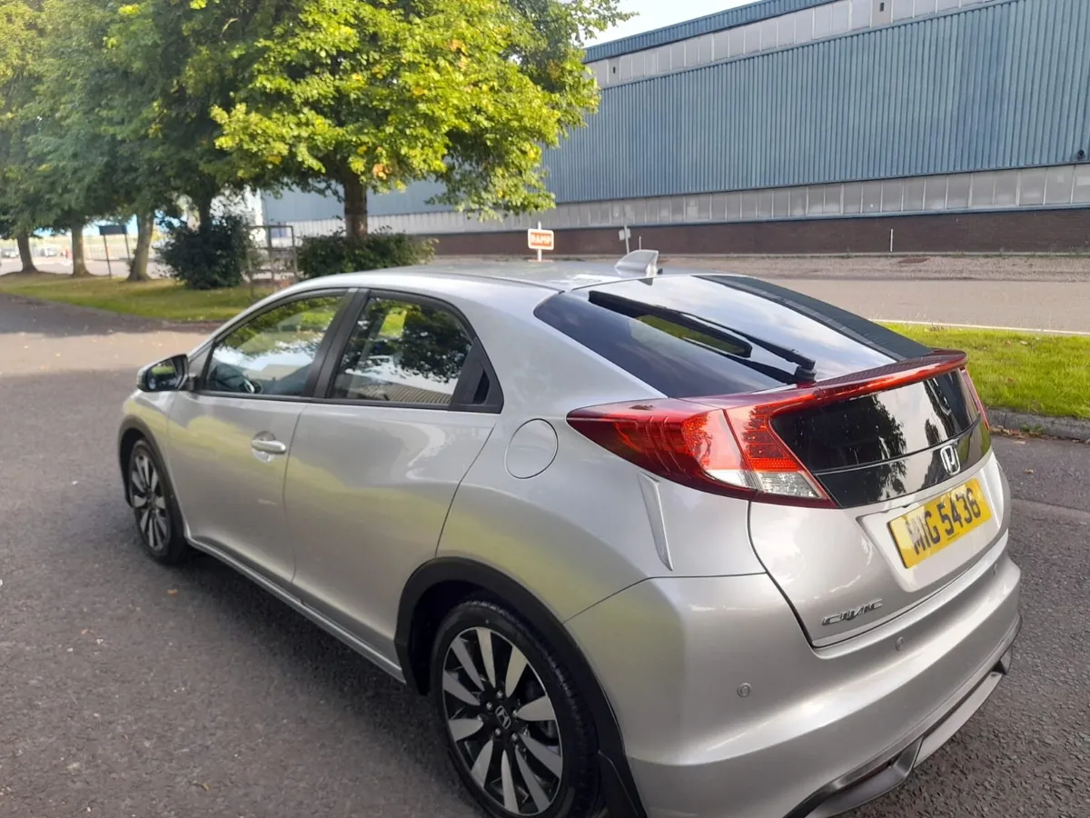 Honda Civic I-Vtec 2014 AUTOMATIC Just Serviced - Image 2