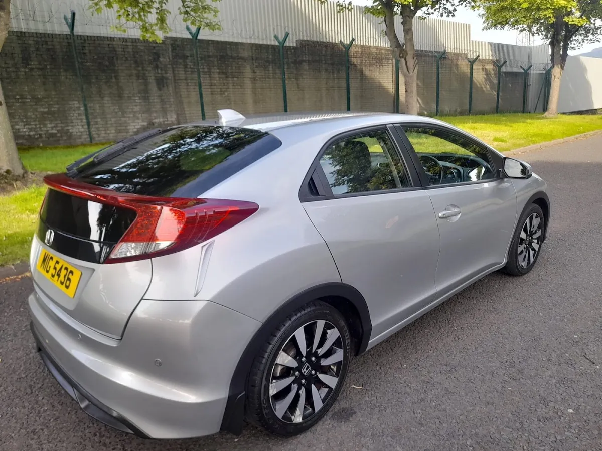 Honda Civic I-Vtec 2014 AUTOMATIC Just Serviced - Image 3