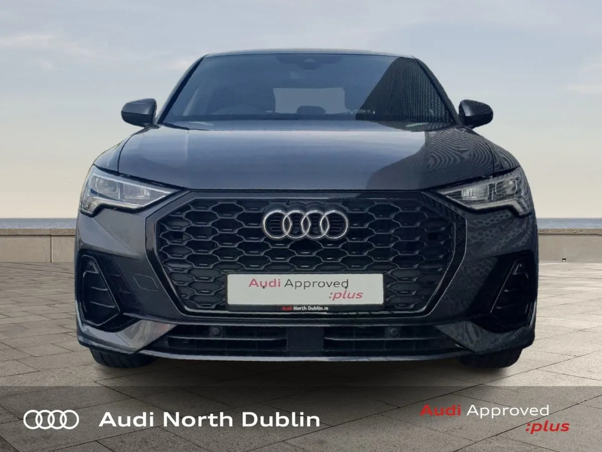 Audi Q3 35 Tfsi 150HP S Line - Image 3