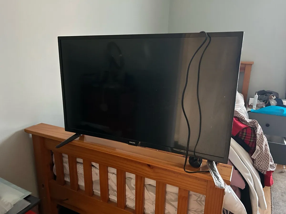 Philips ultra slim LED TV - Image 2