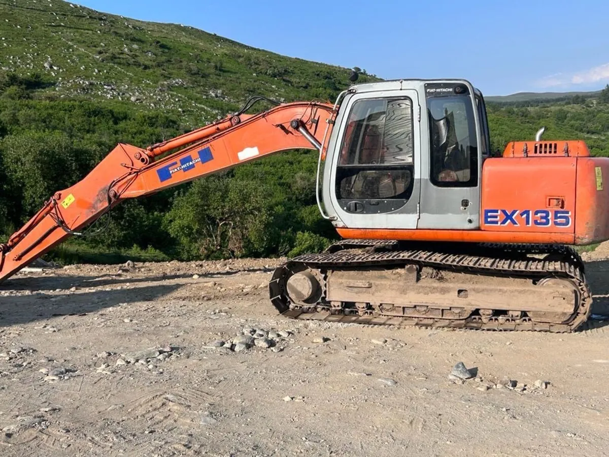 Fiat hitachi ex135 2002 - Image 1