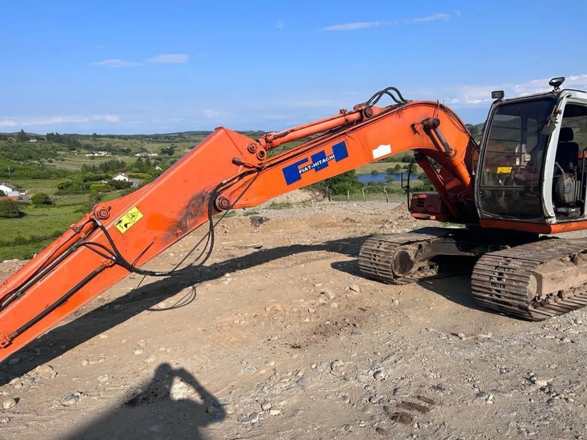 Fiat hitachi ex135 2002 - Image 3