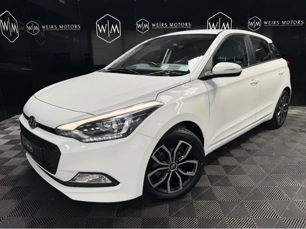 Hyundai i20 ACTIVE DELUXE 5DR - Image 1