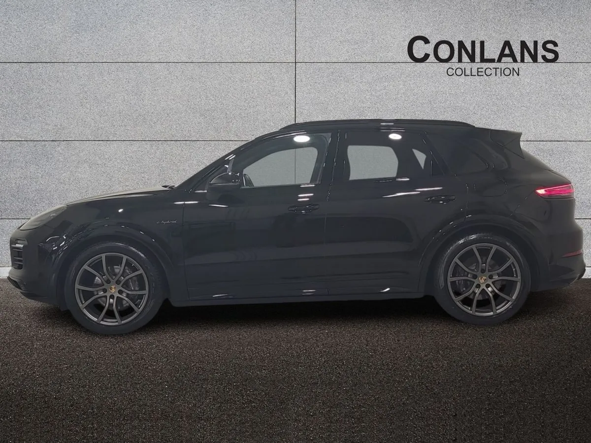 Porsche Cayenne 3.0 V6 E-hybrid 4WD Auto - Image 4