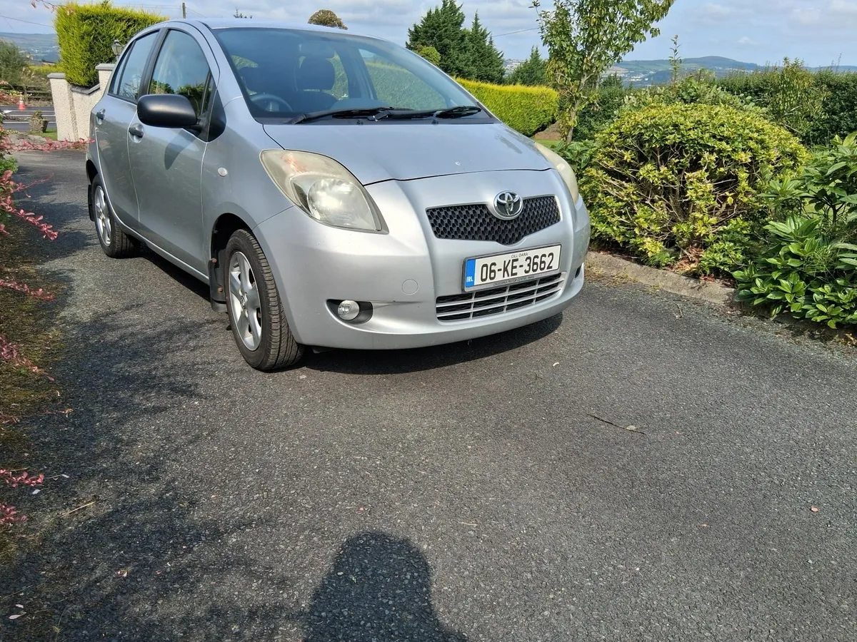 Toyota Yaris 2006 - Image 4