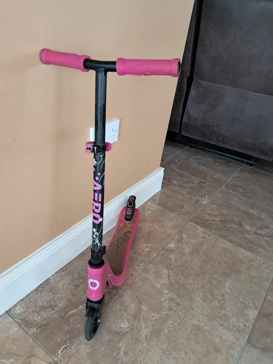 Scooter - Image 3