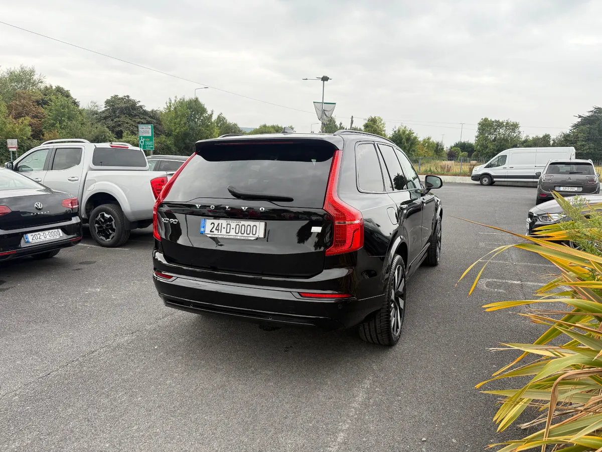 2024 VOLVO XC90  T8 PLUG IN HYBRID 7 SEATER AUTO - Image 4