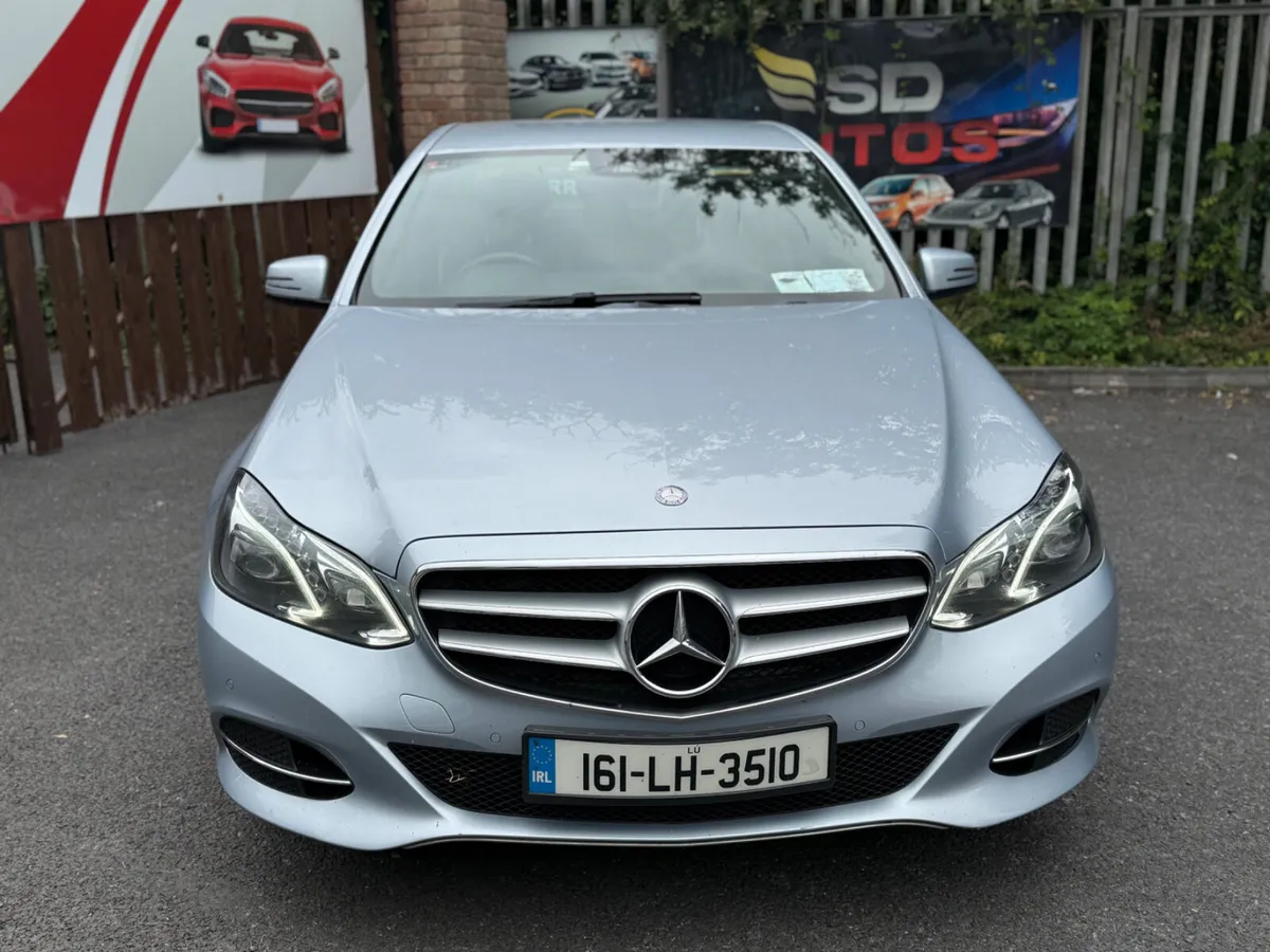 2016 Mercedes-Benz E220 Bluetec - Image 2