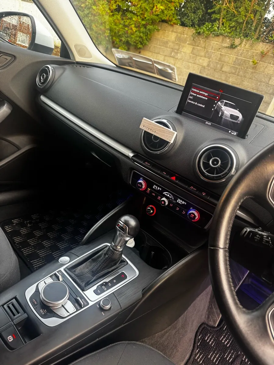 2013 Audi A3 Sportback - Image 4