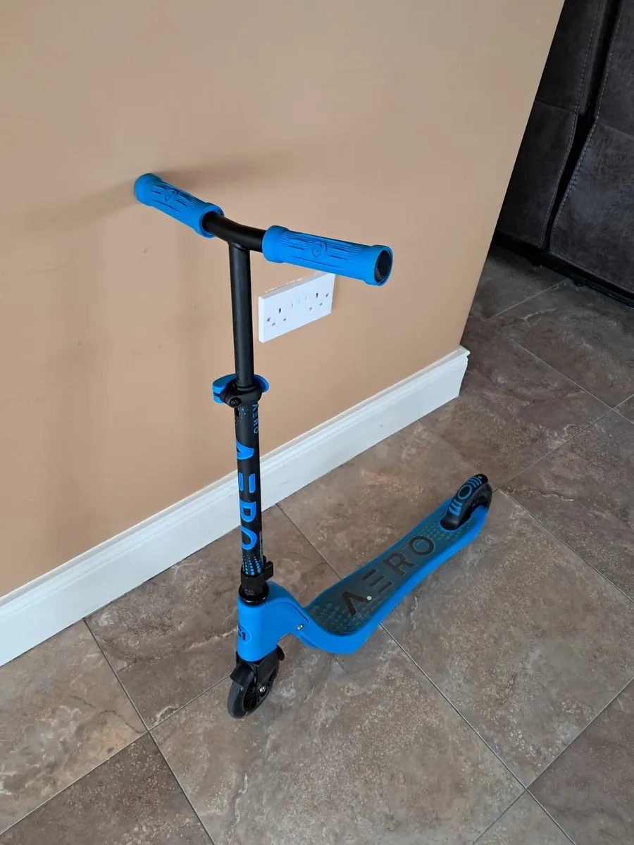 Scooter - Image 4