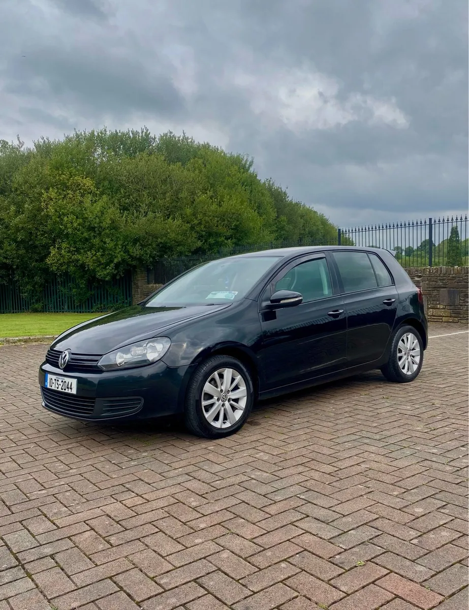 Volkswagen Golf - Image 1