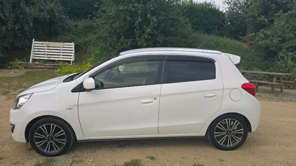2017 Mitsubishi Mirage - Image 3