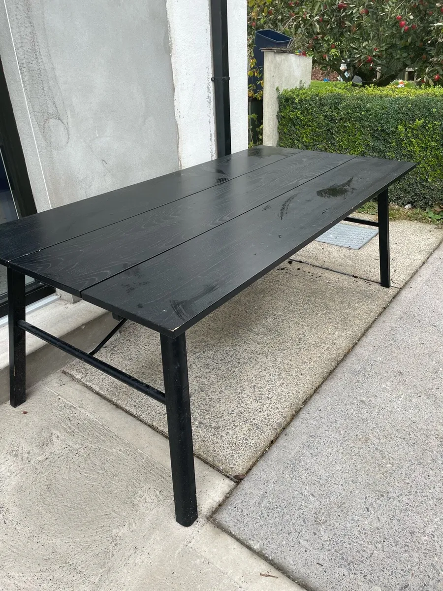Kitchen table - Image 1