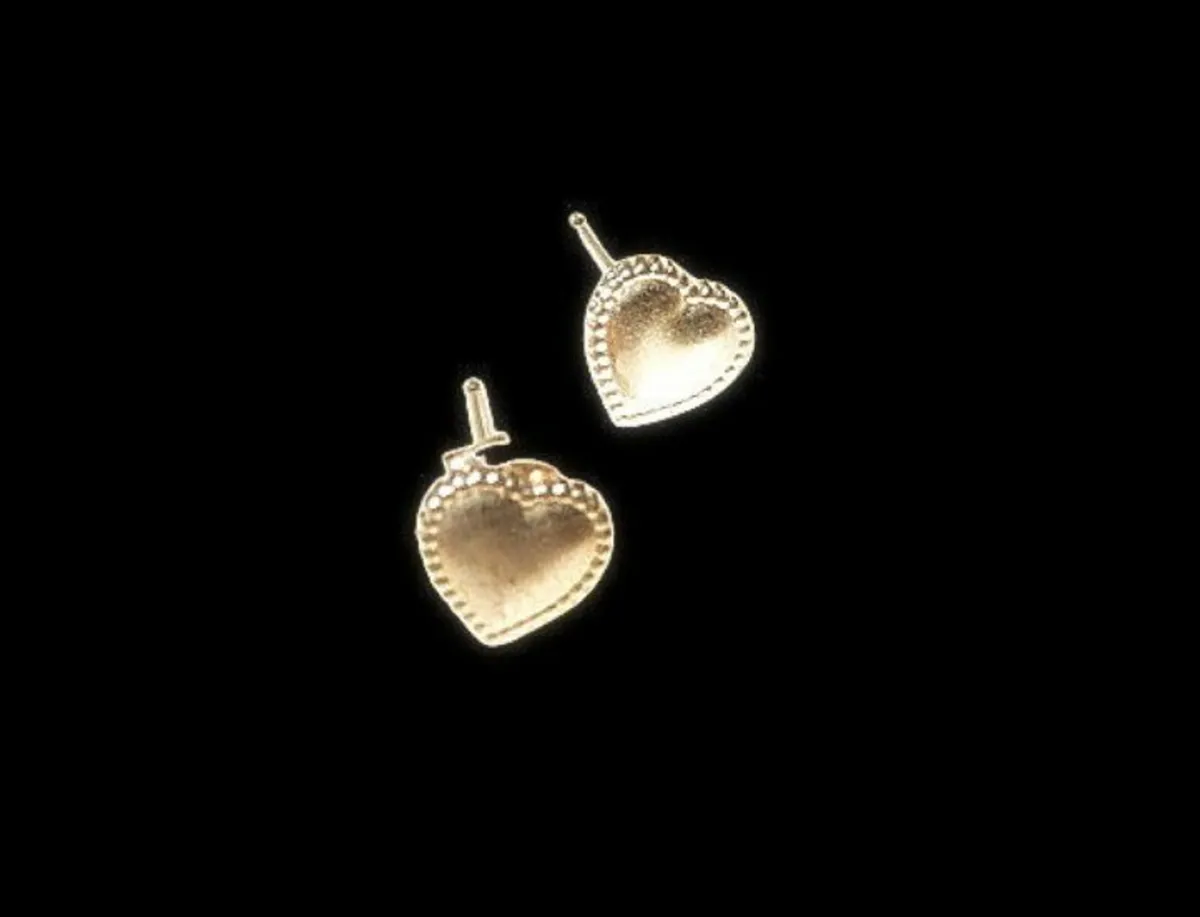 Small Vintage 9ct Gold Heart Earrings-Unworn - Image 3