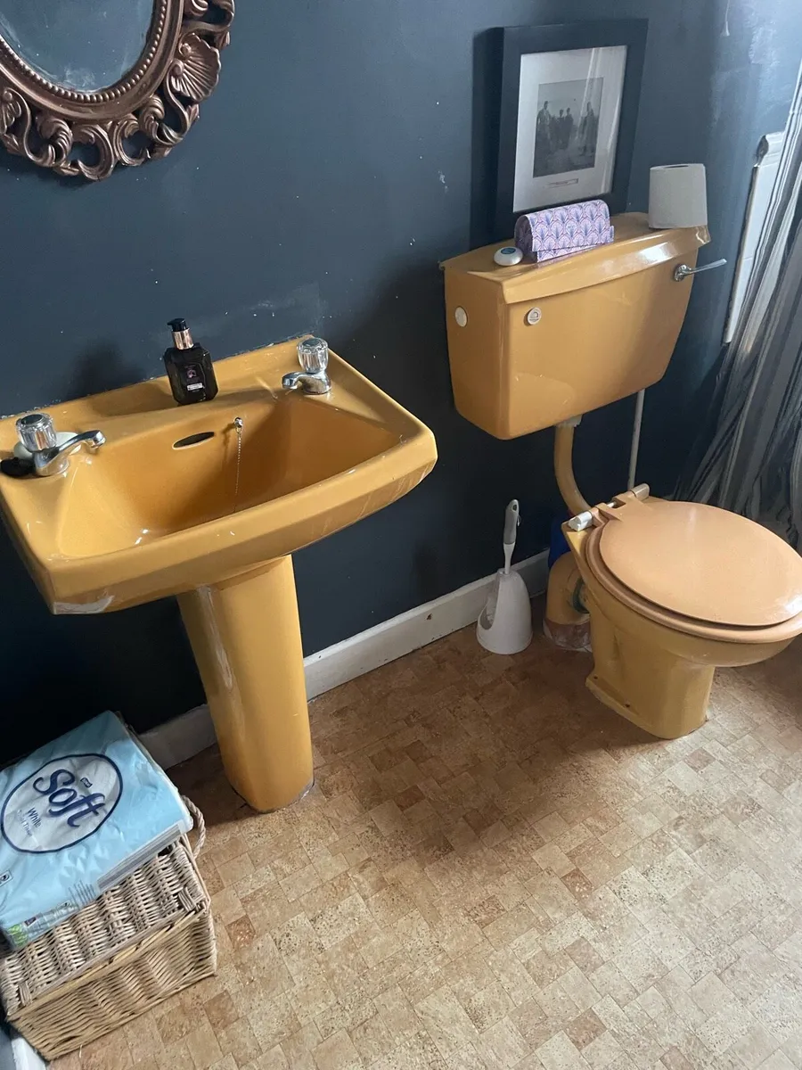 Bathroom Ware - Image 1