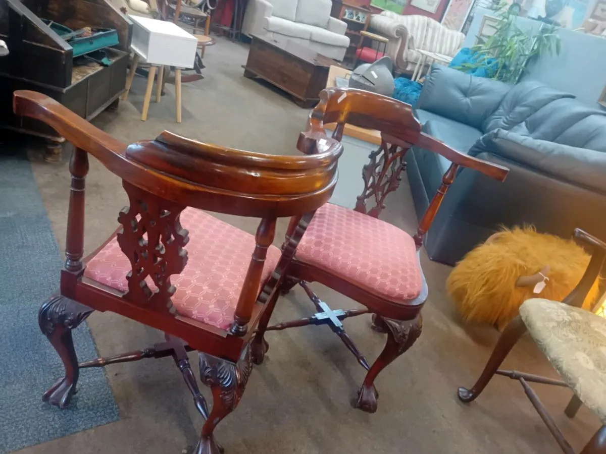 Decorative Mahogany Conversation Seat