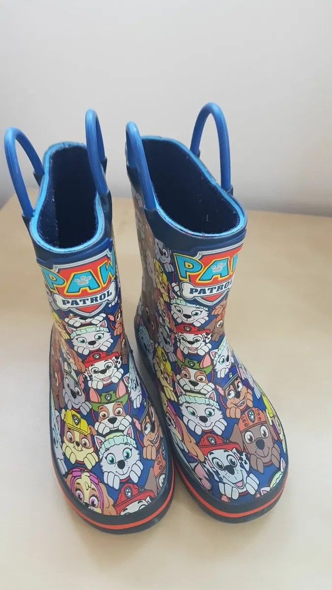 Paw patrol Wellies- size 7 - Image 2