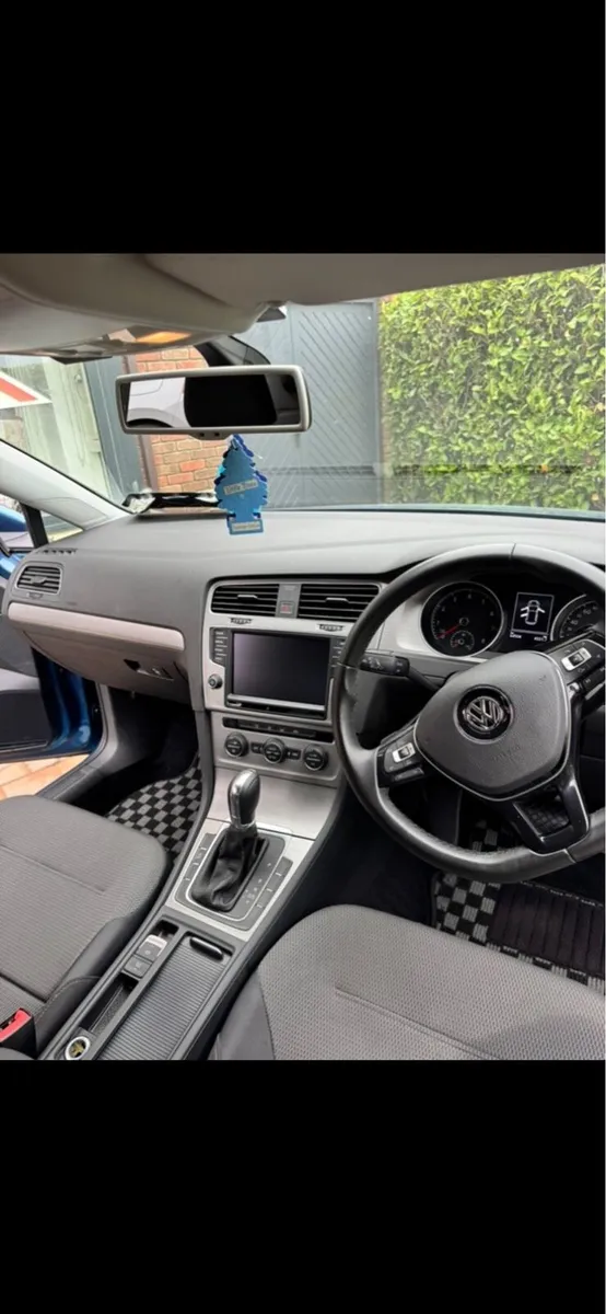 VW golf TSI Bluemotion // IMMACULATE// LOW KMS - Image 4