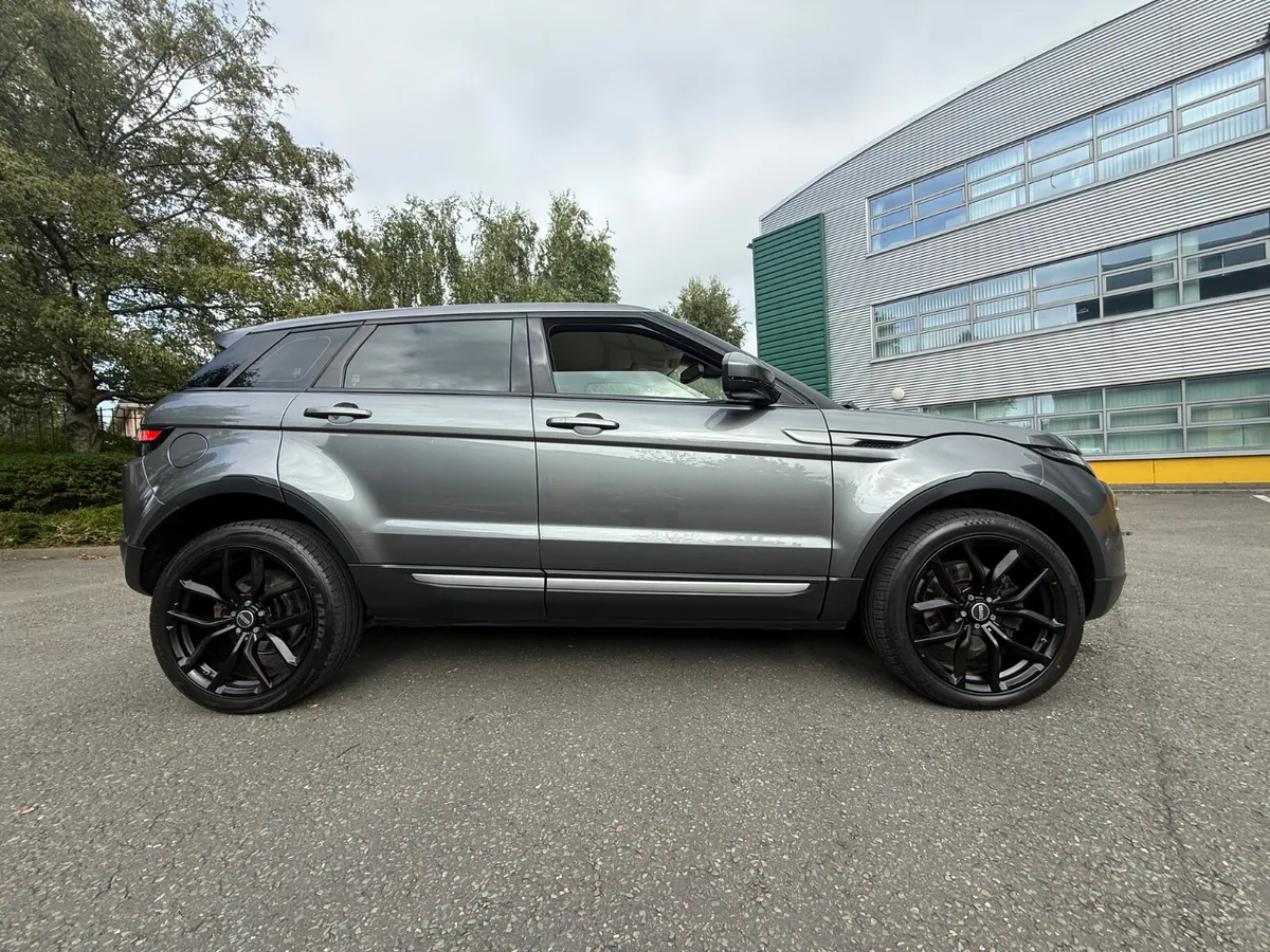 Range  Rover Evoque 2.0 EVO ED4 4X4 Auto - Image 3