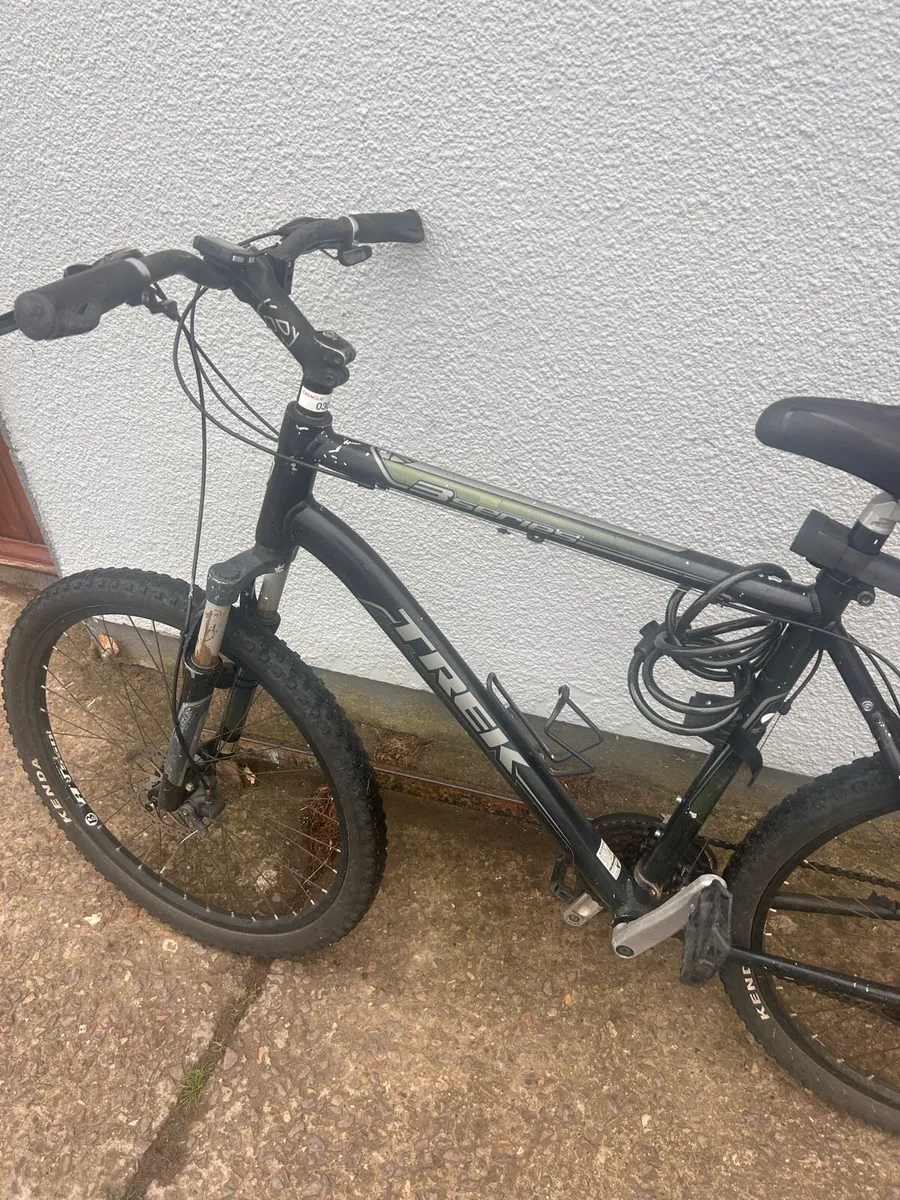Adult mountain bike - Image 1