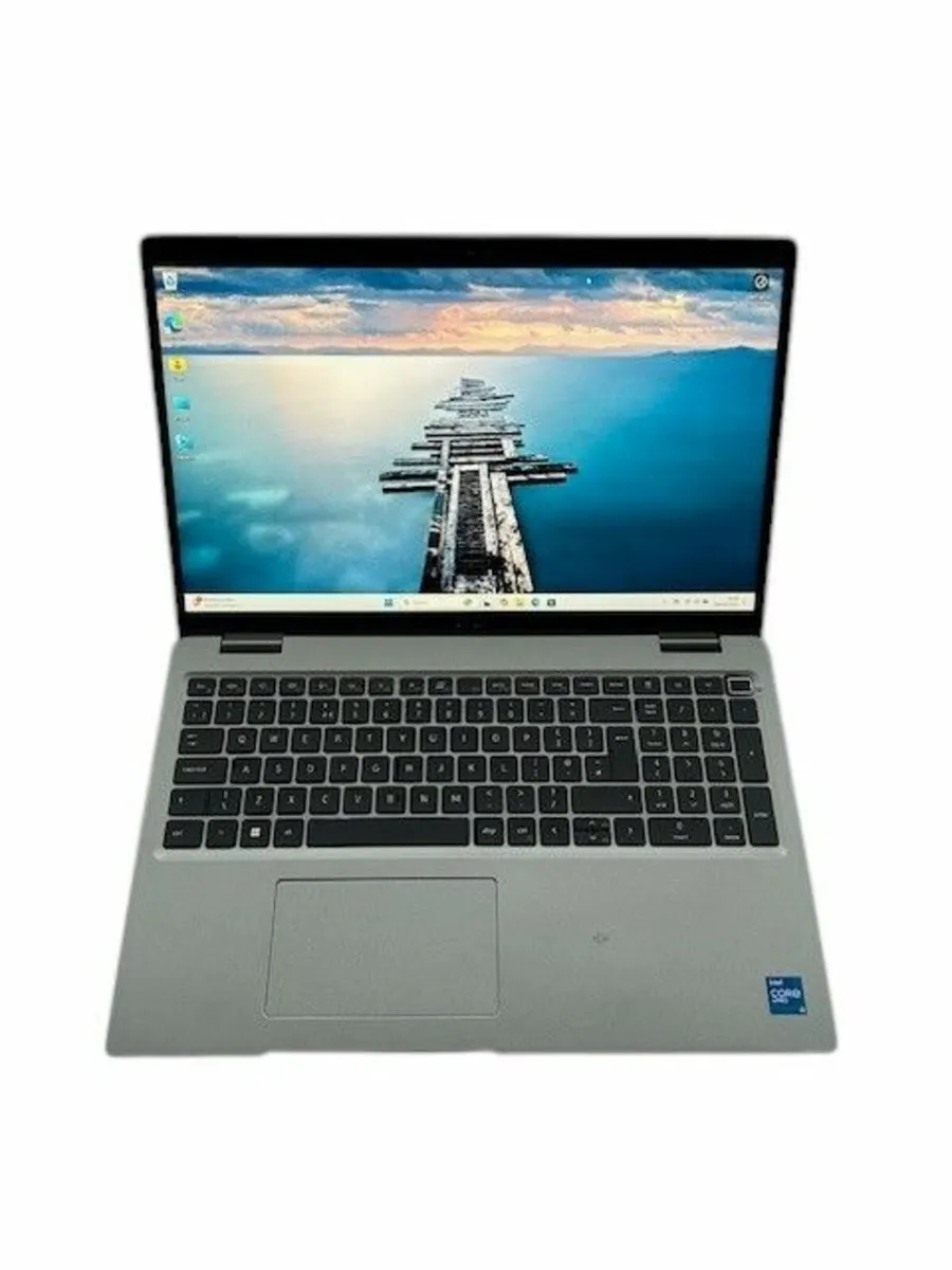 Dell Latitude 5520 15.6" i5 16GB Ram SSD Win 11 - Image 1
