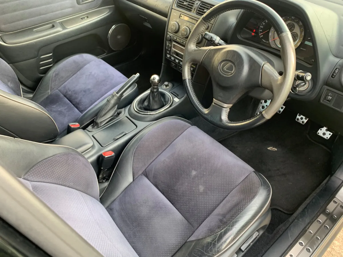 2002 LEXUS IS200 TTE SPORT | LSD | SUNROOF - Image 4