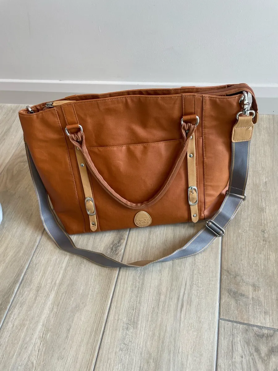 Baby changing bag - Image 1