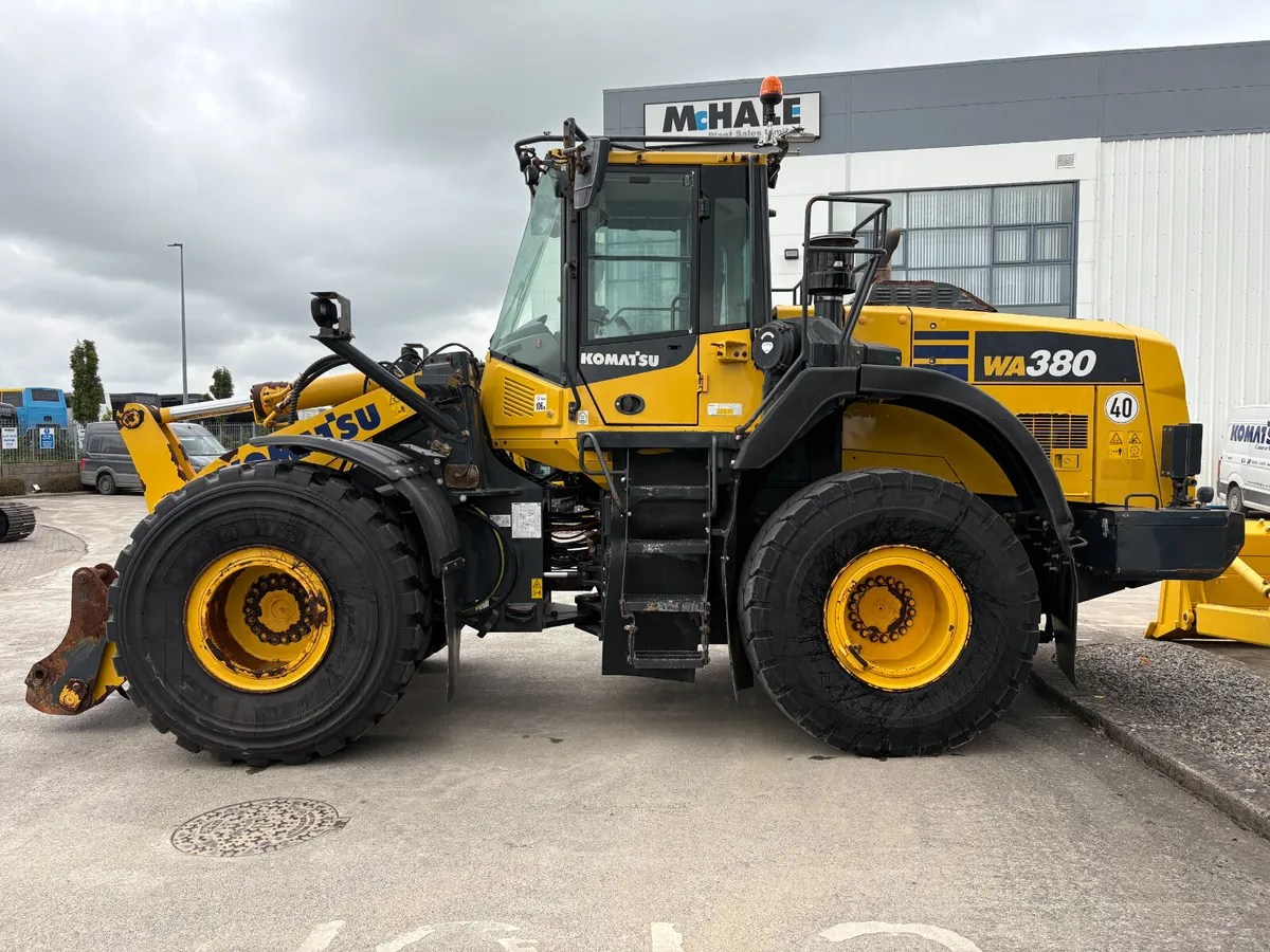Komatsu WA380-8 - Image 2