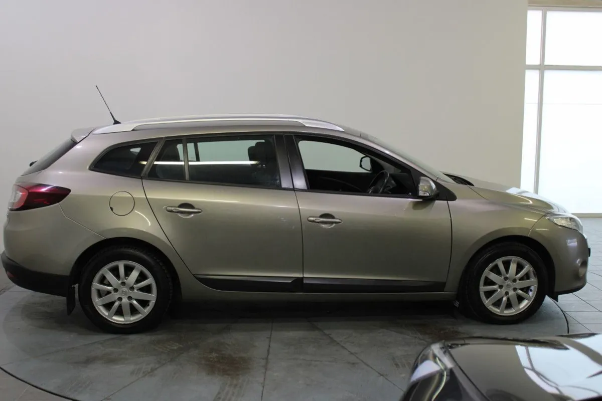 Renault Grand Megane 1.5 DCI Dynamique - Image 4