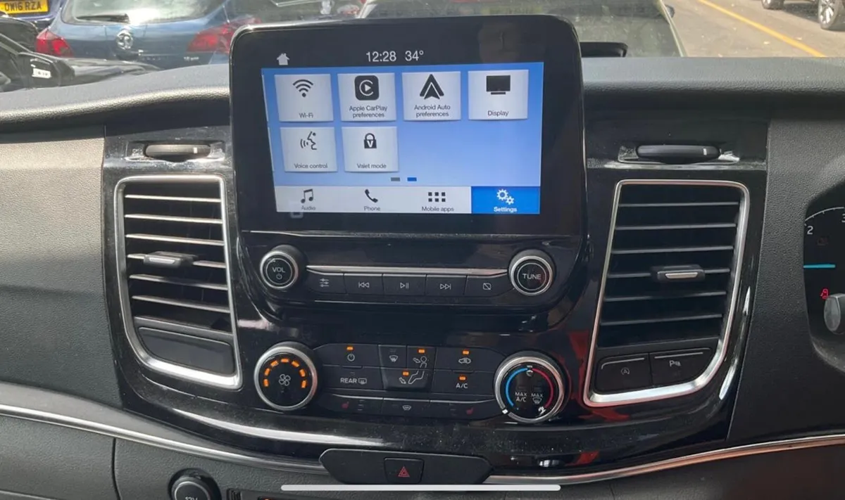 Ford Tourneo 2019 - Image 2