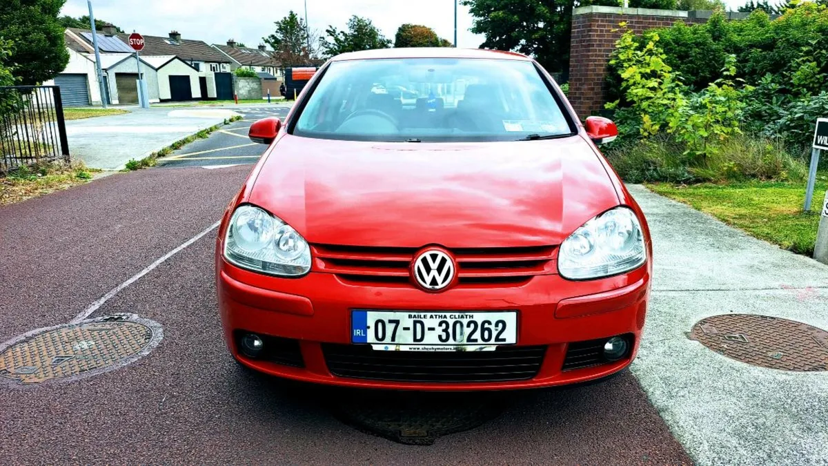 Golf 1.4 petrol New nct low kilom.mexican red - Image 2