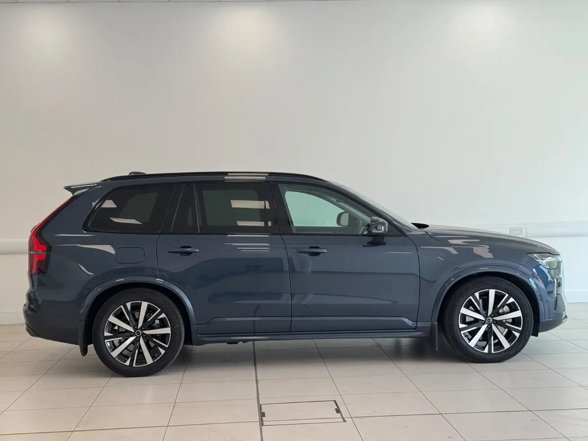 Volvo XC90 t8 2025 - Image 2