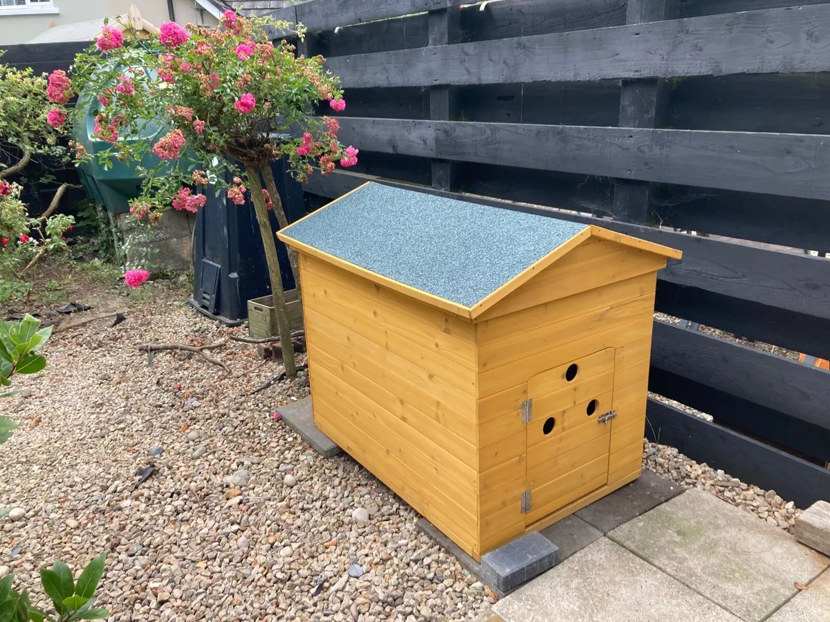 Dog Kennel (2nd hand) - Image 1