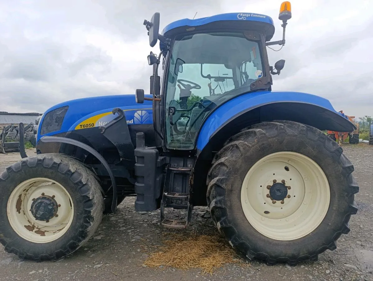 NEW HOLLAND T6050 - Image 4