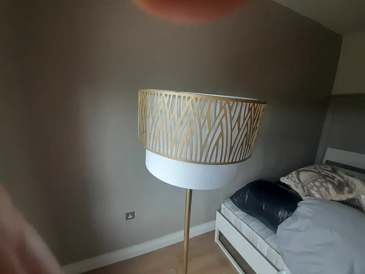 Floor lamp - Image 1