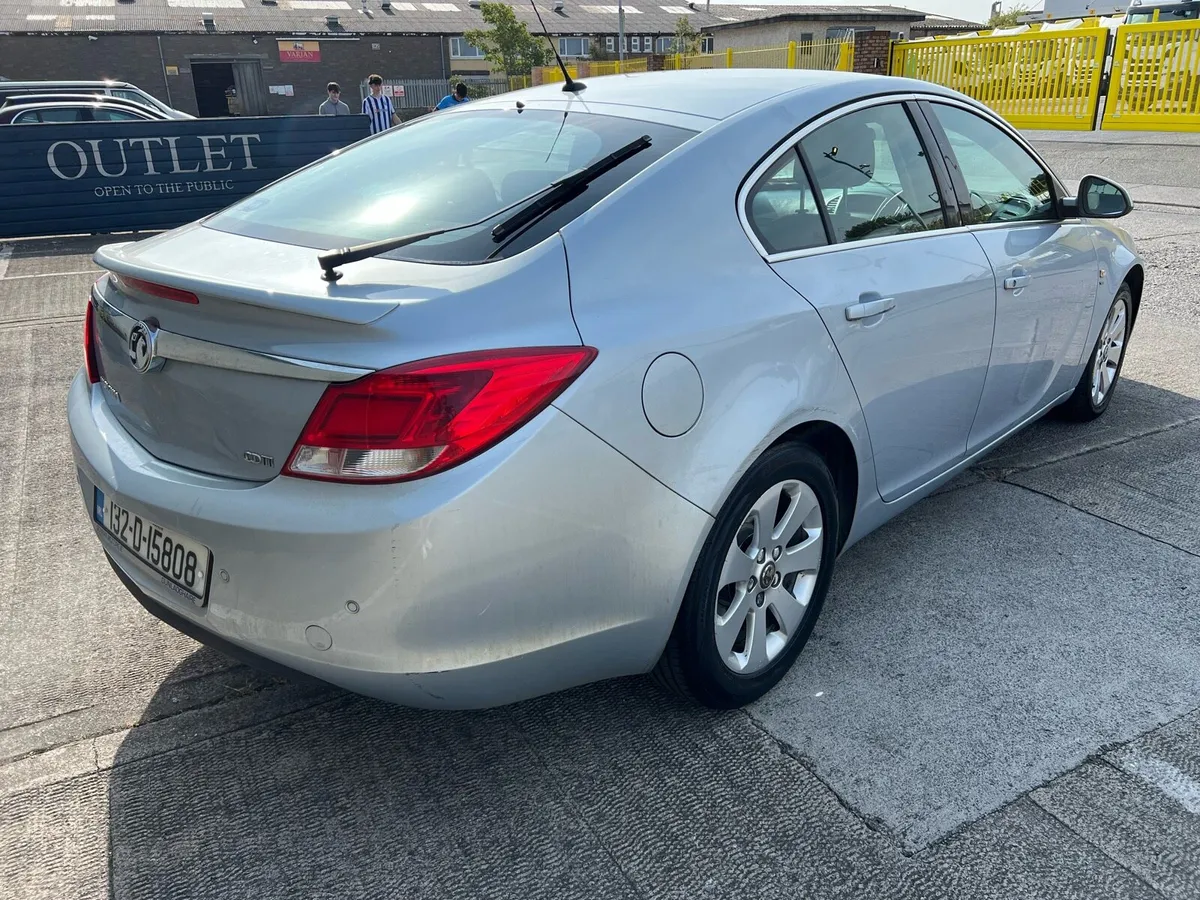 2013 Opel Insignia Sri  2.0 CDTI LOW KMS - Image 2