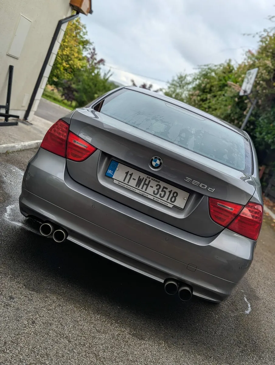 Car - Image 2