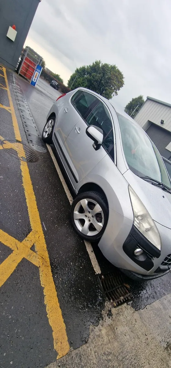 Peugeot 3008 - Image 2