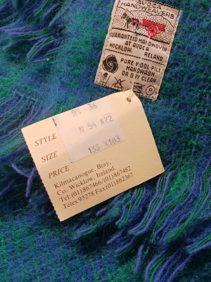 Avoca Handweavers pure woolpile blanket - Image 3