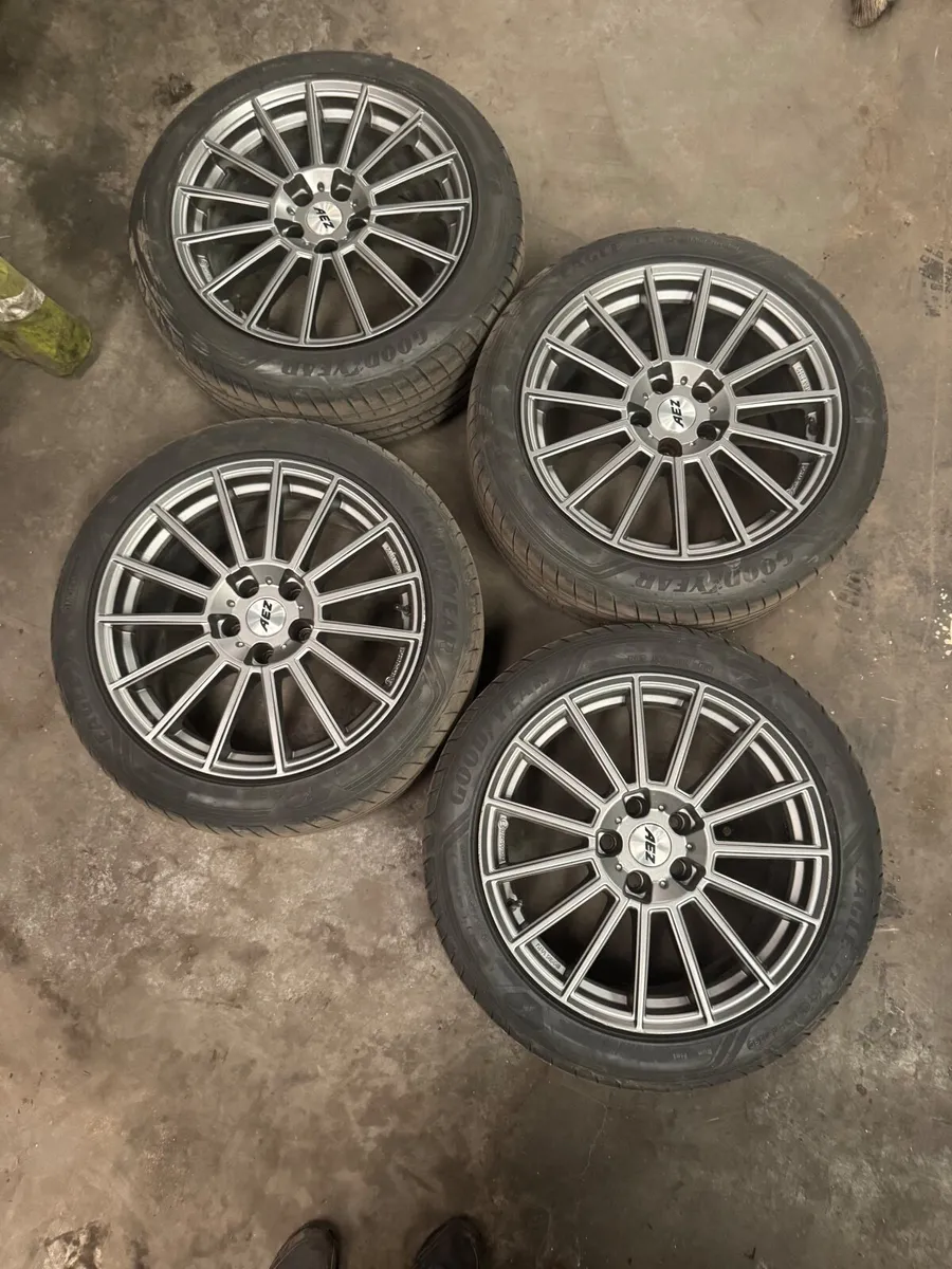 Wheels - Image 1